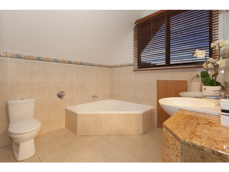 52 Upper Cairns Terrace, Paddington QLD 4064