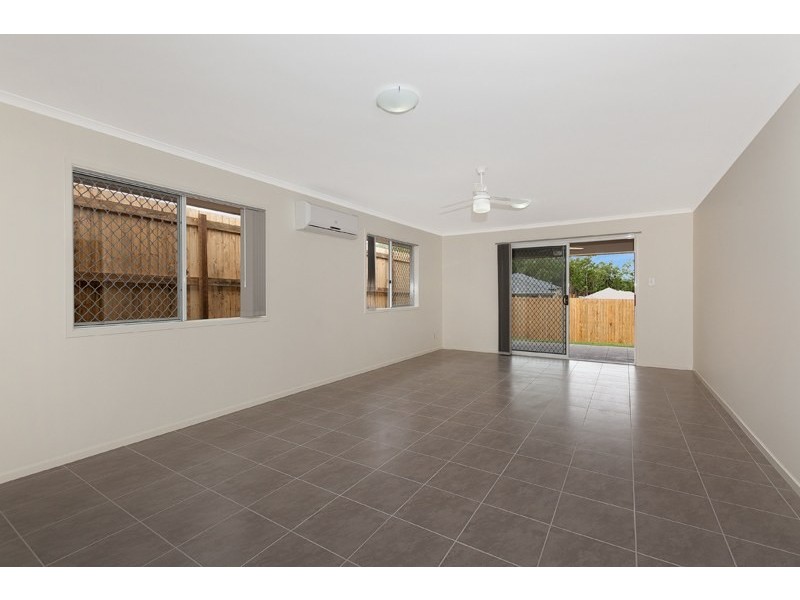11 Morris Crescent, Bellbird Park QLD 4300