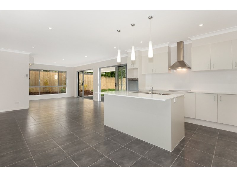 44A Pioneer Crescent, Bellbowrie QLD 4070