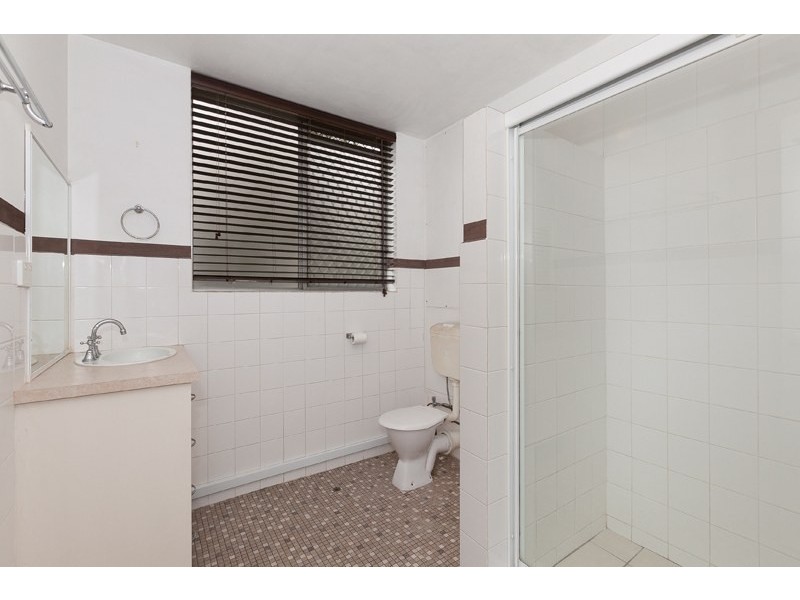 2/480 Sandgate Road, Clayfield QLD 4011