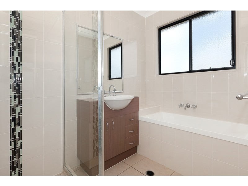 26 Carnarvon Avenue, Springfield Lakes QLD 4300