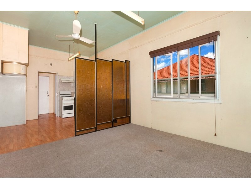 91 Maynard Street, Woolloongabba QLD 4102