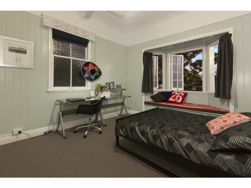 11 Goring Street, Newmarket QLD 4051