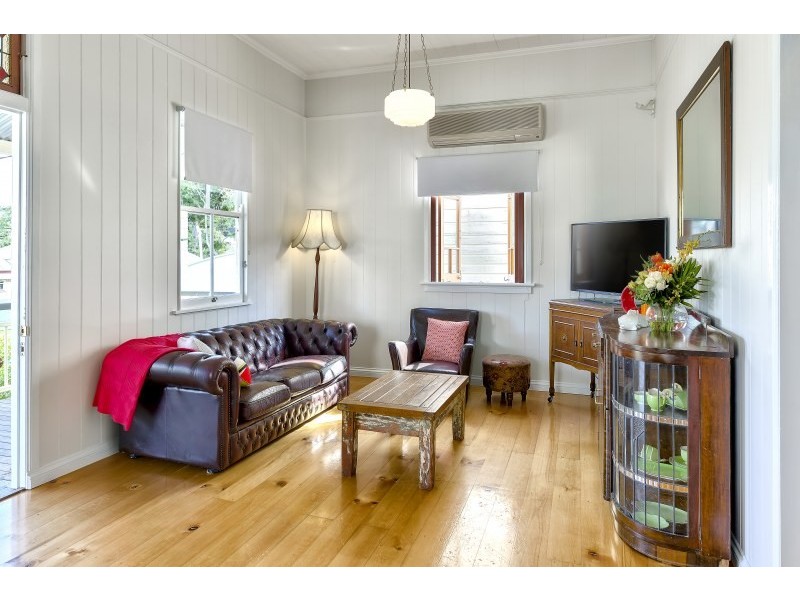 45 Grove Street, Albion QLD 4010