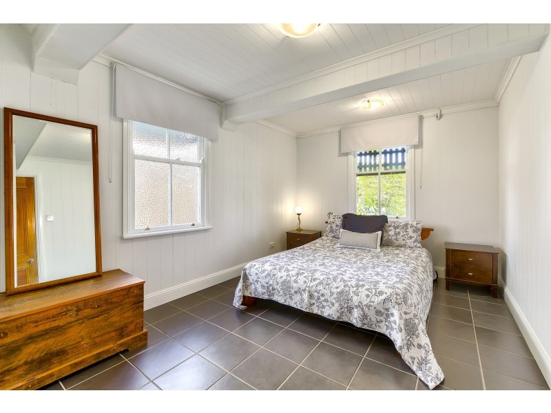 45 Grove Street, Albion QLD 4010