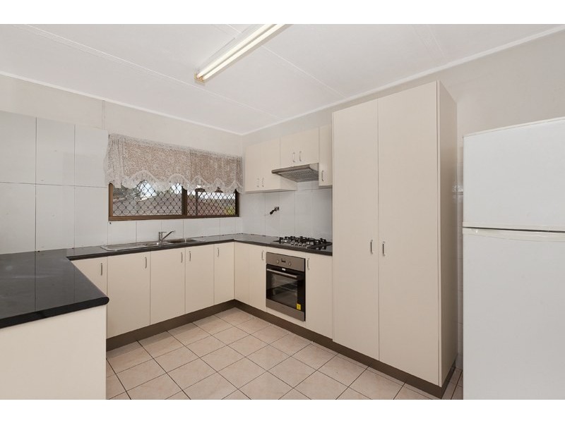 10 Tingi Avenue, Tanah Merah QLD 4128