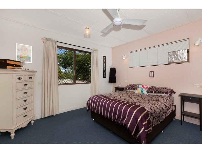 10 Tingi Avenue, Tanah Merah QLD 4128