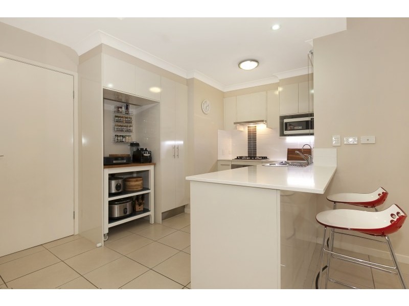 2/12 Olivia Street, Northgate QLD 4013