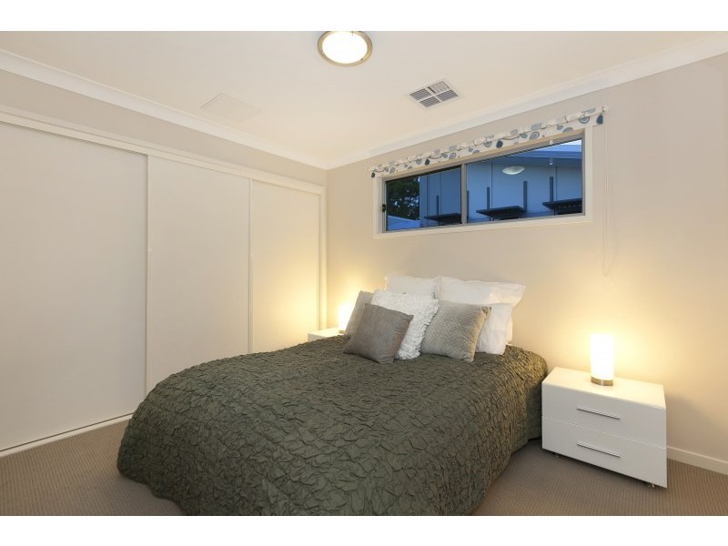 2/12 Olivia Street, Northgate QLD 4013