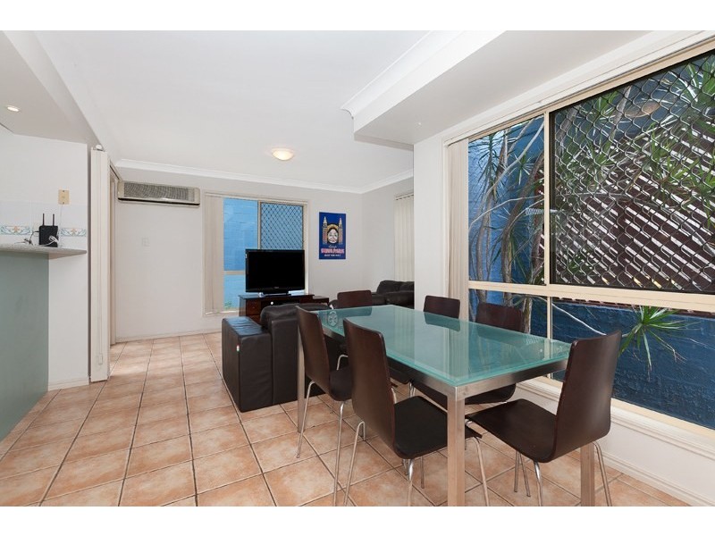 2/50 Fleming Road, Herston QLD 4006