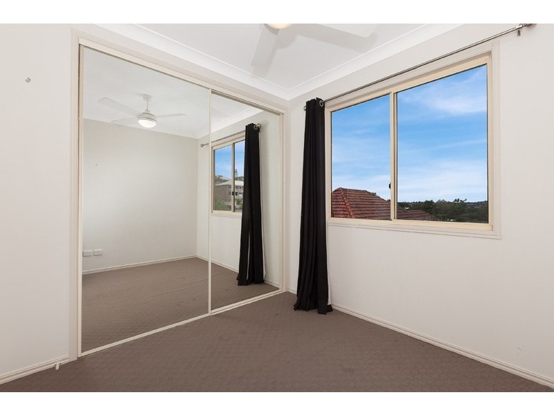 2/50 Fleming Road, Herston QLD 4006