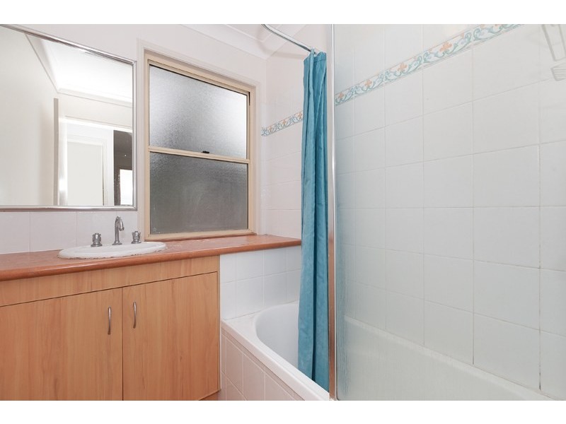 2/50 Fleming Road, Herston QLD 4006