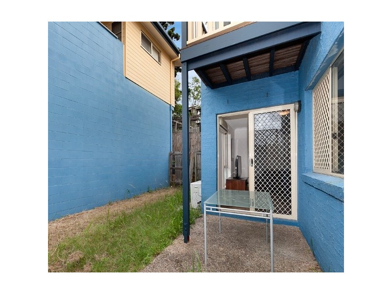 2/50 Fleming Road, Herston QLD 4006