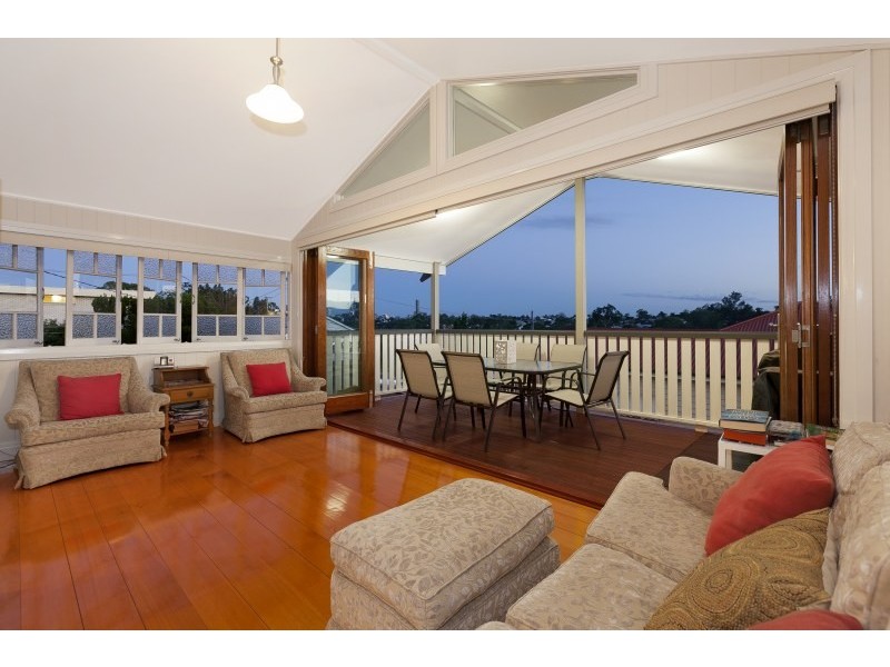 35 Trout Street, Ashgrove QLD 4060