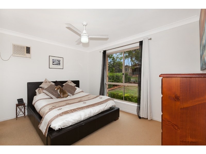 18 Bloomsbury Crescent, Moggill QLD 4070