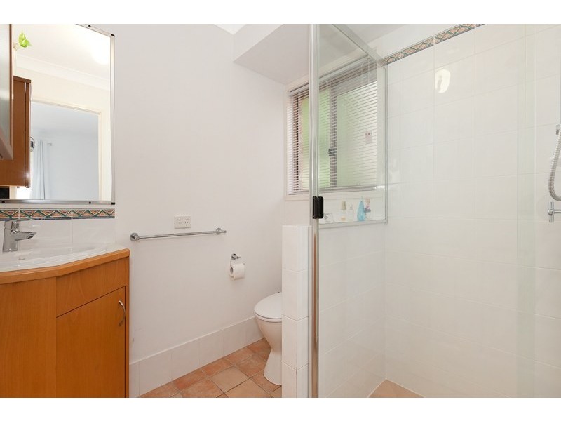 18 Bloomsbury Crescent, Moggill QLD 4070