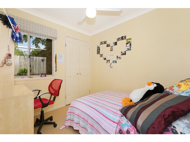 18 Bloomsbury Crescent, Moggill QLD 4070