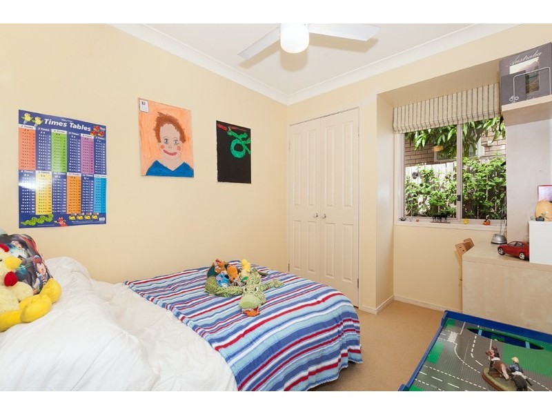 18 Bloomsbury Crescent, Moggill QLD 4070