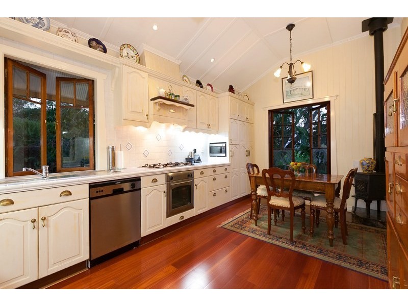 35 Woodview Street, Samford Valley QLD 4520