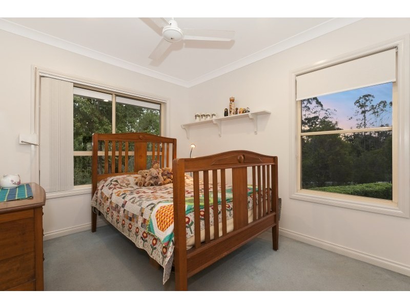 23 Mahogany Place, Bridgeman Downs QLD 4035