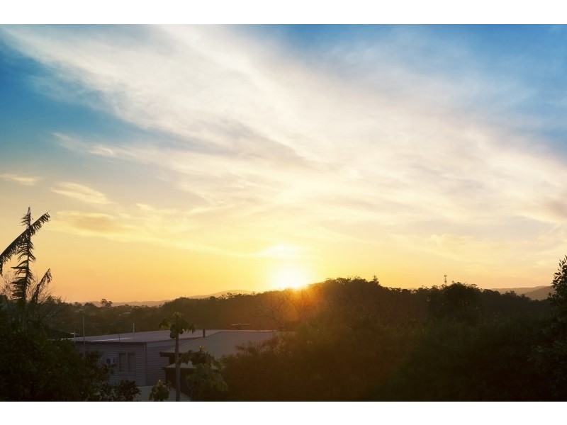 42 Kneale Street, Holland Park West QLD 4121