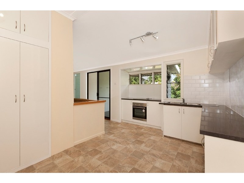 5 Broadway Street, Red Hill QLD 4059