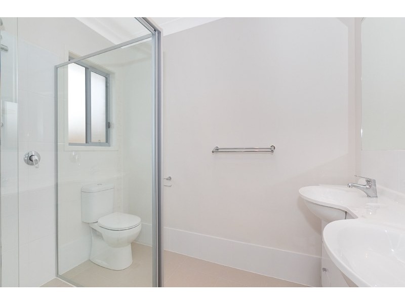 44 Pioneer Crescent, Bellbowrie QLD 4070