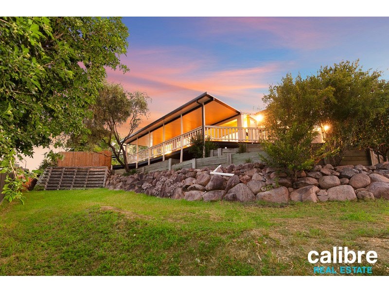 25 Pinkwood Street, Bellbowrie QLD 4070