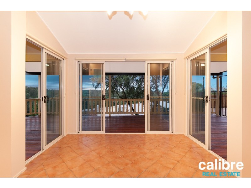 25 Pinkwood Street, Bellbowrie QLD 4070