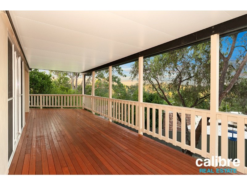 25 Pinkwood Street, Bellbowrie QLD 4070