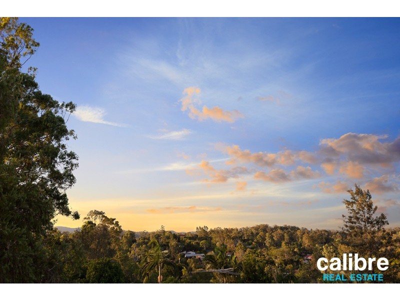 25 Pinkwood Street, Bellbowrie QLD 4070