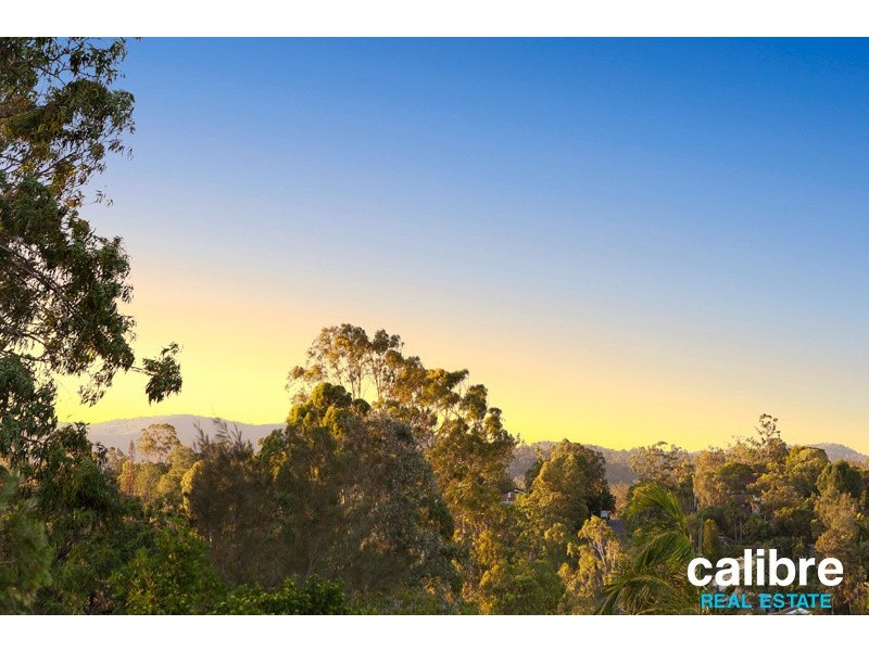 25 Pinkwood Street, Bellbowrie QLD 4070