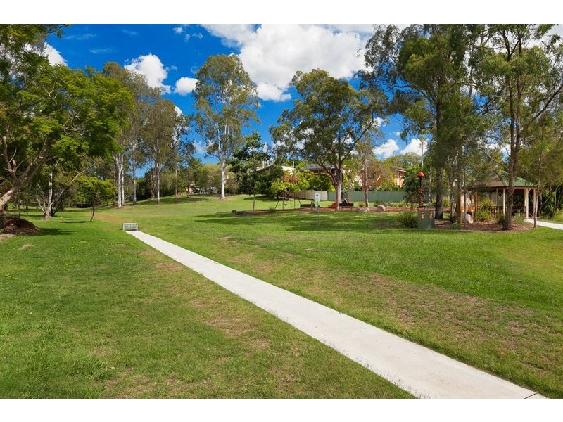 11 Nyora Street, Everton Hills QLD 4053