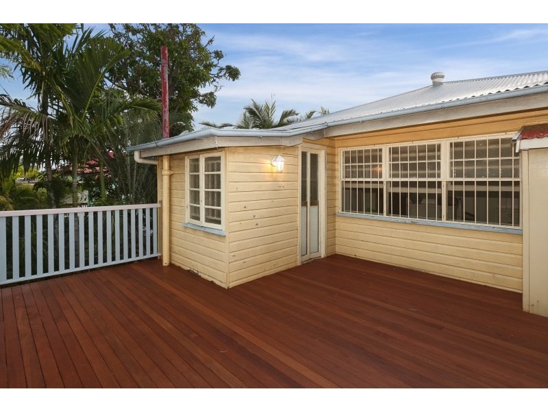 12 Norman Street, East Brisbane QLD 4169