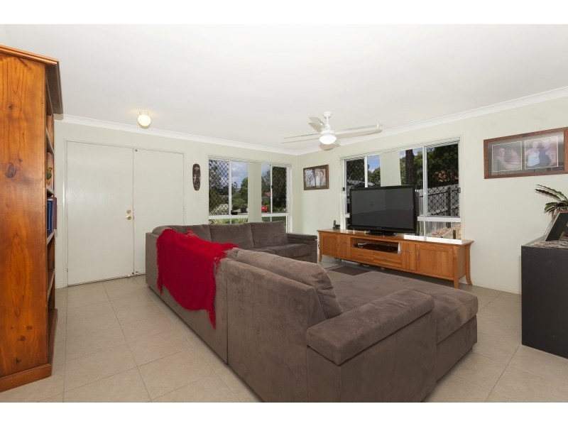 8 Tivoli Place, Forest Lake QLD 4078
