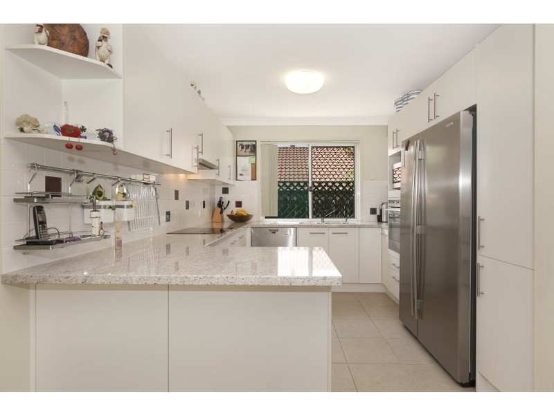 8 Tivoli Place, Forest Lake QLD 4078