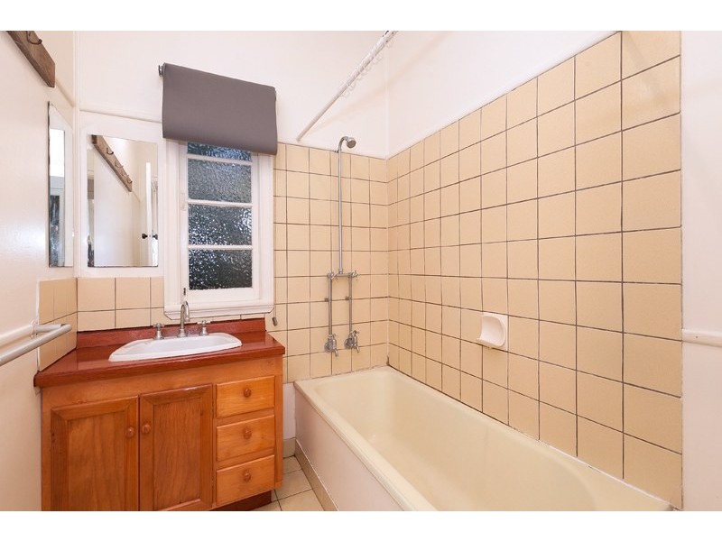 5 Arinya Road, Ashgrove QLD 4060