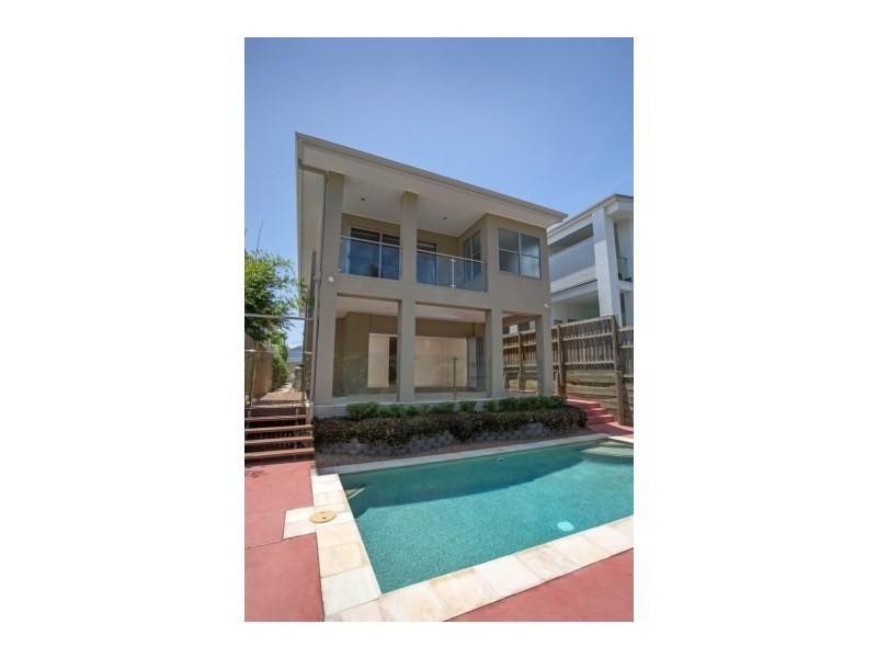 32a Taylor Street, Balmoral QLD 4171