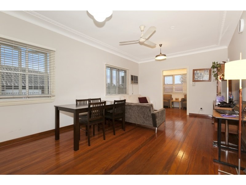 49 Pozieres Road, Tarragindi QLD 4121