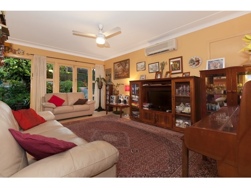 9 Shallmar Street, The Gap QLD 4061