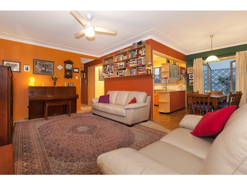 9 Shallmar Street, The Gap QLD 4061
