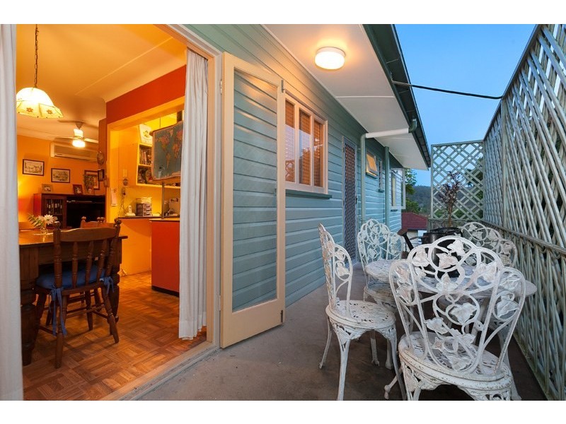 9 Shallmar Street, The Gap QLD 4061