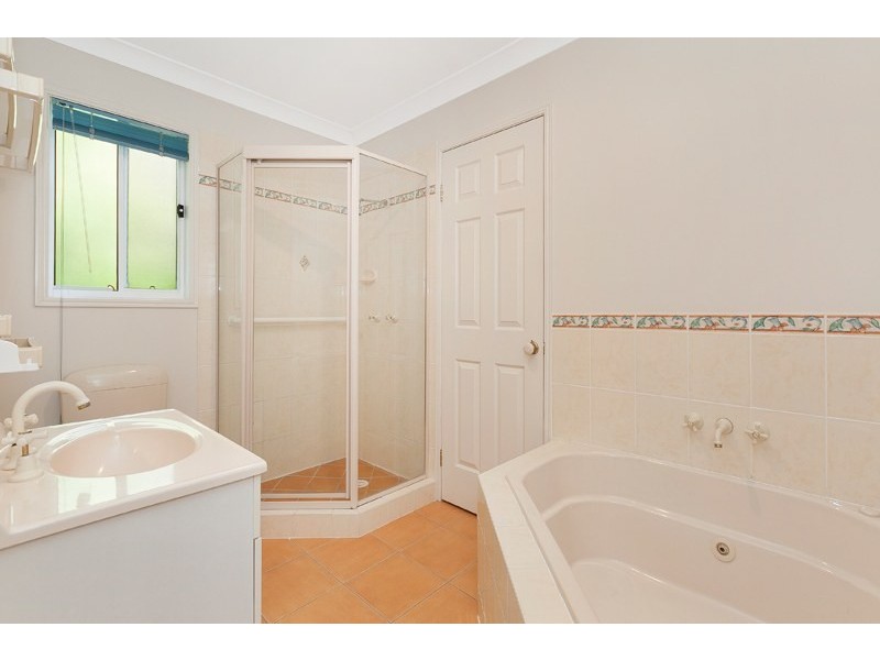 20 Beaufort Crescent, Moggill QLD 4070