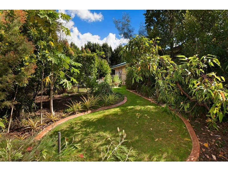 20 Beaufort Crescent, Moggill QLD 4070