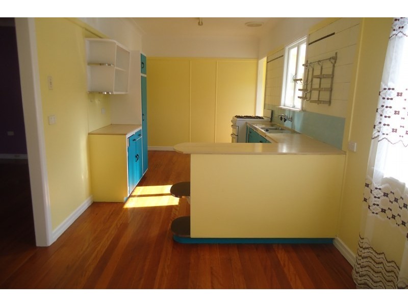 69 MacKay Terrace, Bardon QLD 4065