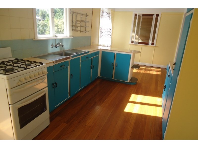 69 MacKay Terrace, Bardon QLD 4065