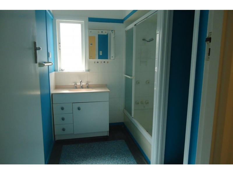 69 MacKay Terrace, Bardon QLD 4065