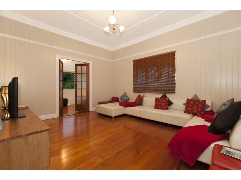 6 Gail Street, Kedron QLD 4031