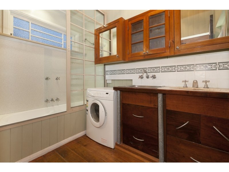 6 Gail Street, Kedron QLD 4031