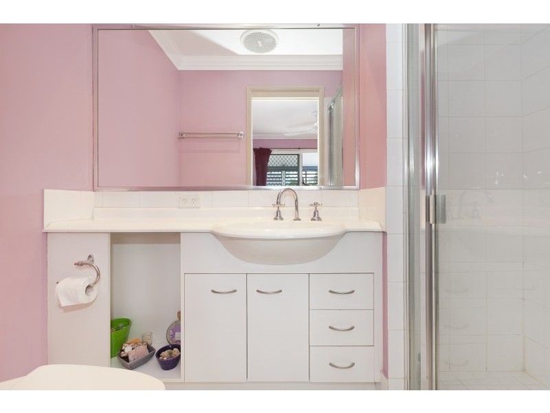 9/50 MacDonnell Street, Toowong QLD 4066
